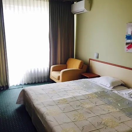 Benvita ホテル 3*